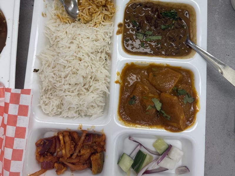 Sifat Indian Cuisine food